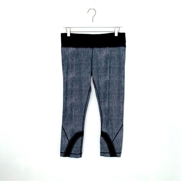 Lululemon Run: Inspire Crop II *All Luxtreme Burlap Texture Black Dune / Black 8 - Picture 7 of 12